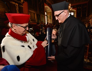 Profesor sir Leszek Borysiewicz  uhonorowany godnością doktora honoris causa Uniwersytetu Jagiellońskiego