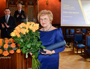 Dr Alicja Adamczak uhonorowana medalem „Plus Ratio Quam Vis”